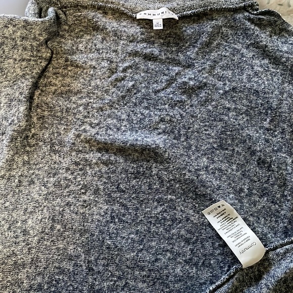 Aritzia Community Allora Turtleneck Sweater in M - Picture 5 of 6